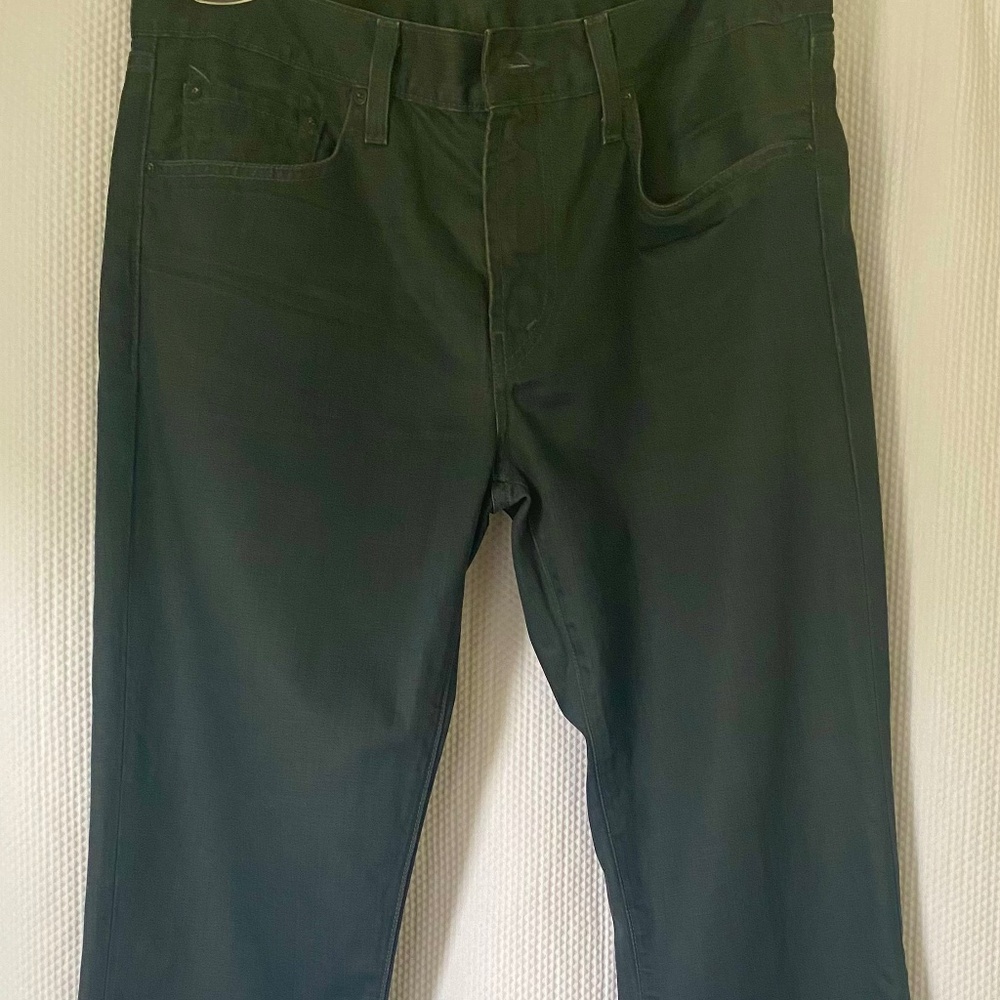 J Brand Men's Jeans in Slate Cotton. Straight-leg Traditional. S 33 Like New